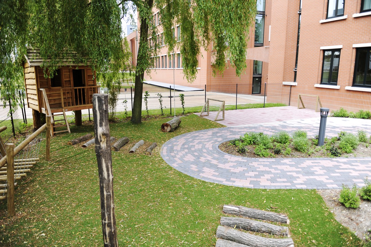 Tuin kinderopvang CompaNanny Maanplein Den Haag