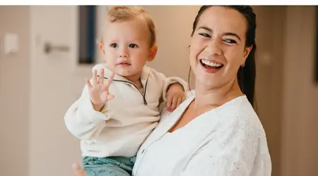 Moeder met kind op Kinderdagverblijf kinderopvang CompaNanny