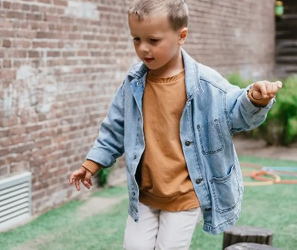 Compananny Buiten Spelen Jongen Van Zomertijd Naar Wintertijd 4 Tips Voor Jou En Je Kind