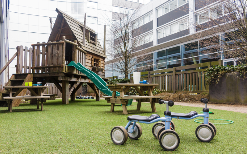 Speeltuin op kinderopvang CompaNanny Schiphol centrum Aalsmeer