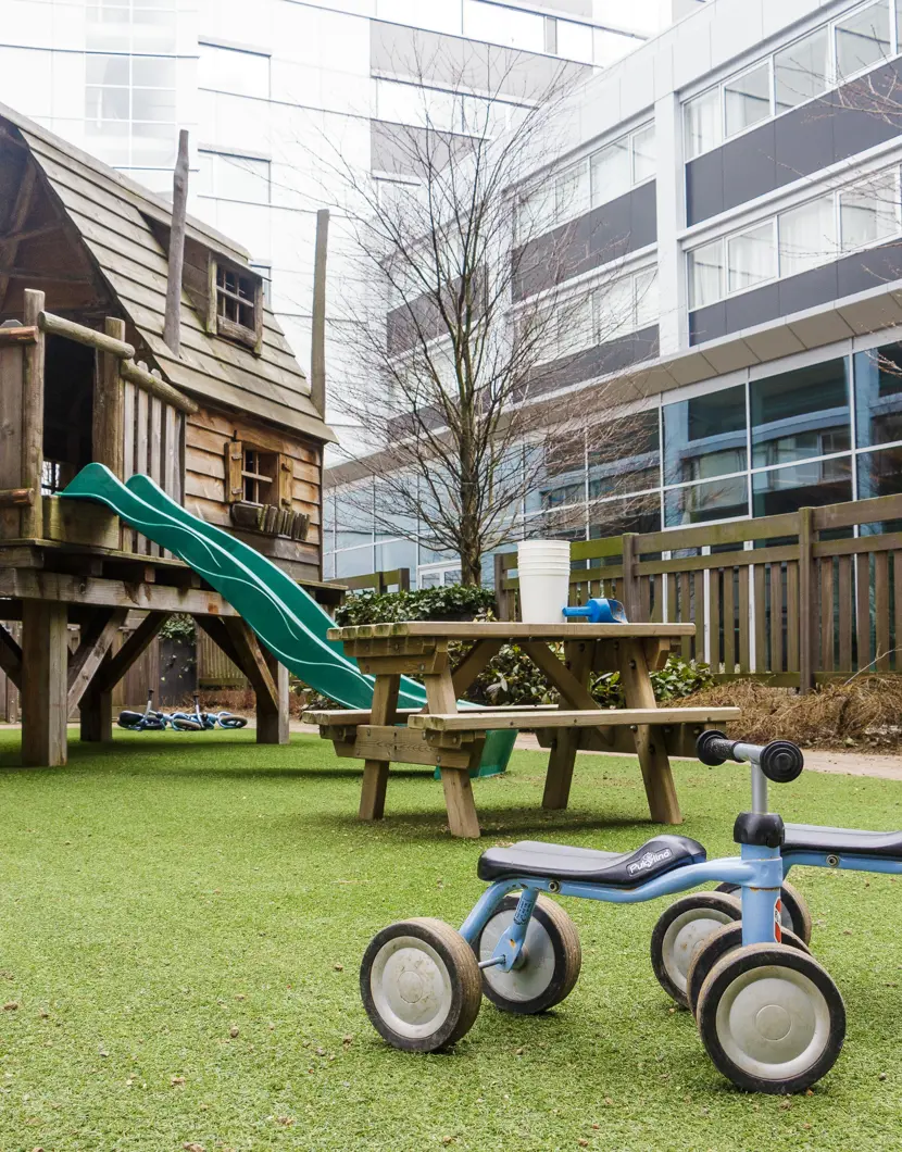 Speeltuin op kinderopvang CompaNanny Schiphol centrum Aalsmeer