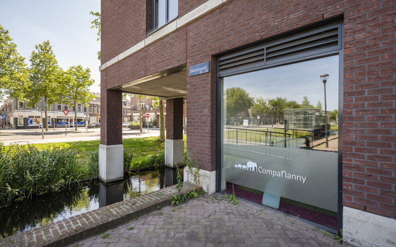 Gebouw en entree kinderopvang CompaNanny Ripperda Haarlem