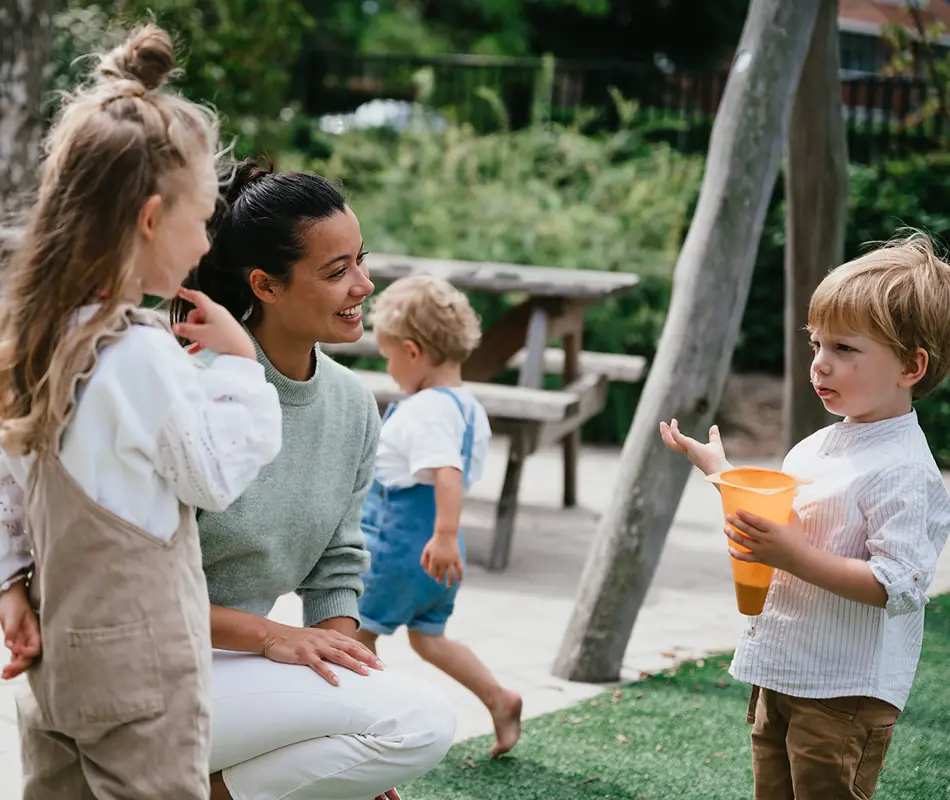 Compananny Kinderopvang Welke Opvang Peuterspeelzaal Buiten Spelen