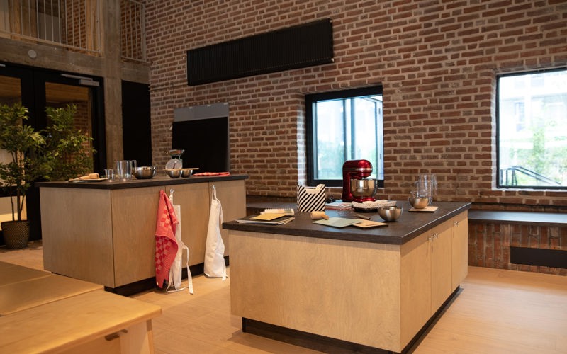 twee kookeilanden in keuken buitenschoolse opvang