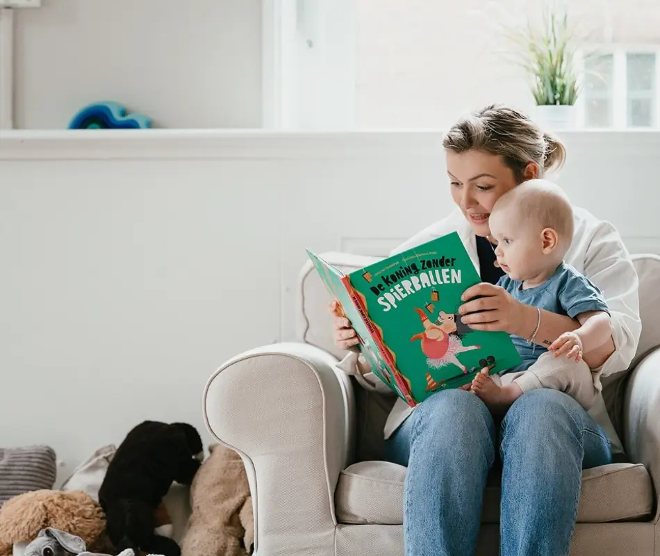 Compananny Blog Moeder Baby Waarom Voorlezen Belangrijk Is Voor De Ontwikkeling Van Je Kind