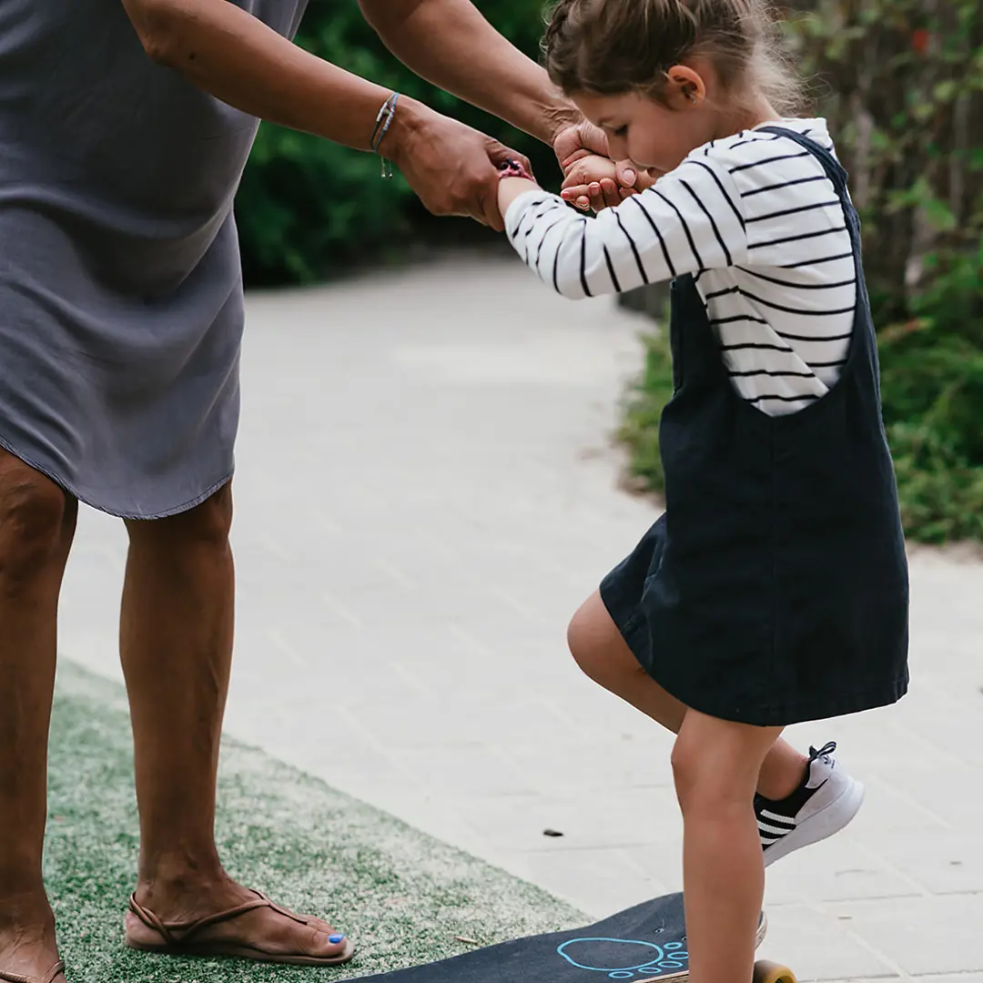Werken Bij Compananny Kinderopvang Leren Skateboarden kind Nanny