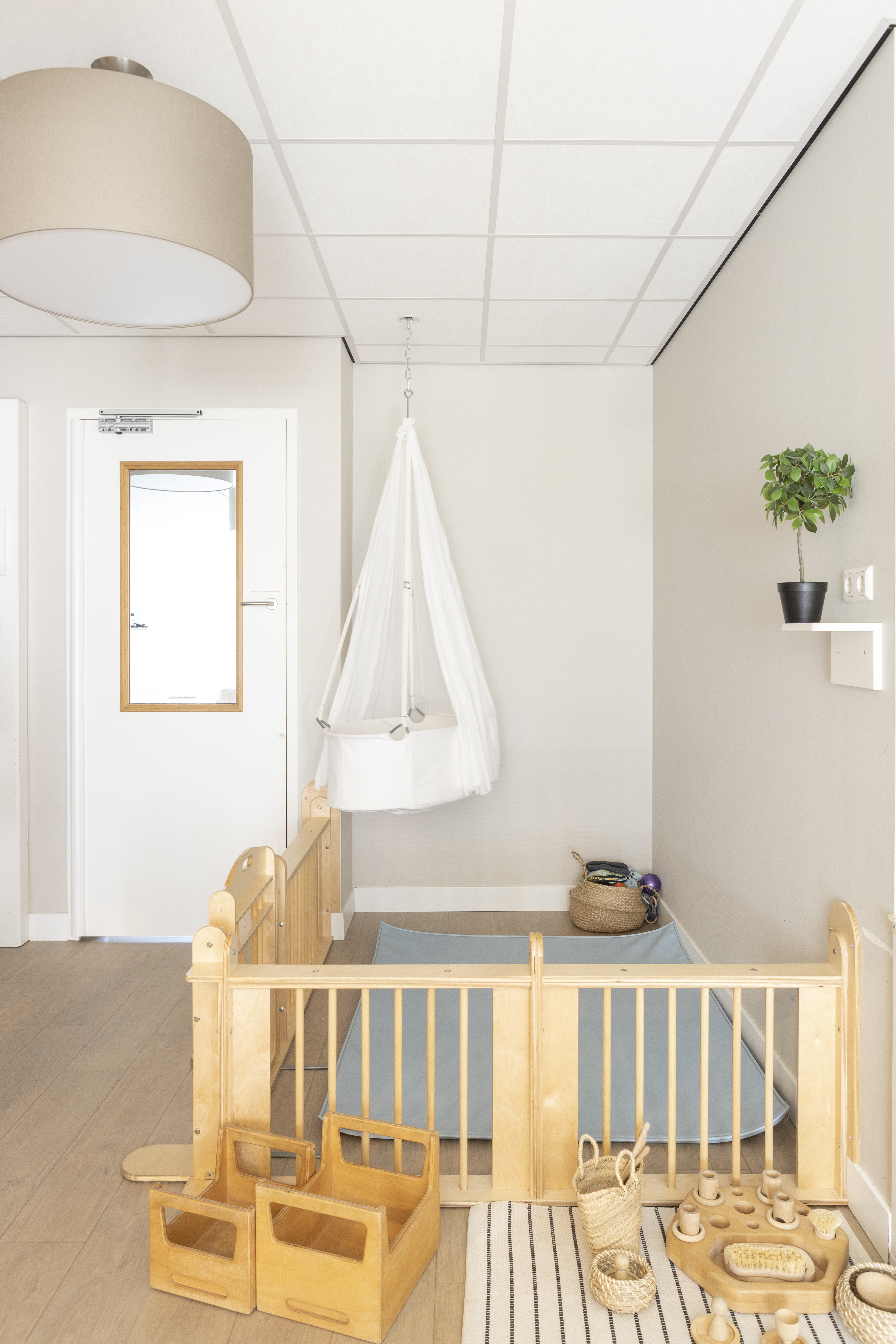 CompaNanny Kinderopvang Schinkelkade Babygroep Bedje