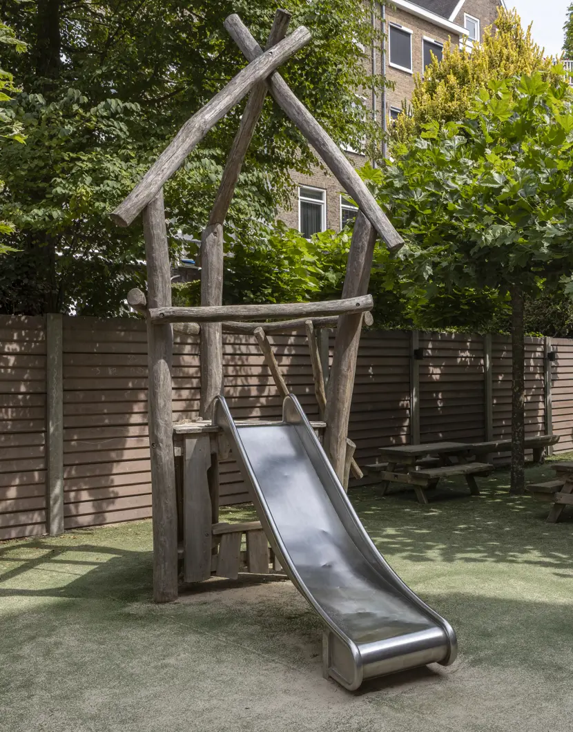 Compananny Kinderopvang Amsterdam Titiaan Kinderopvang Tuin Glijbaan Twee