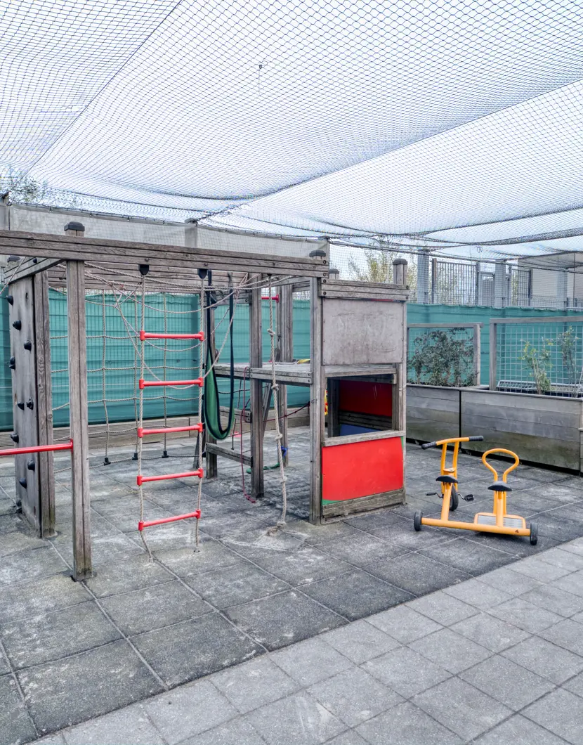 Tuin met  klimrek kinderopvang CompaNanny WFC BSO