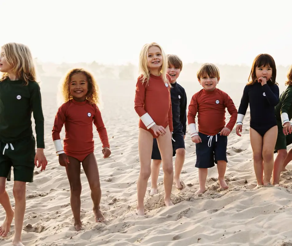 Compananny Kinderen Strand Uv Kleding Zonbescherming Van Je Kind Dermatoloog Daniel Deelt 6 Tips