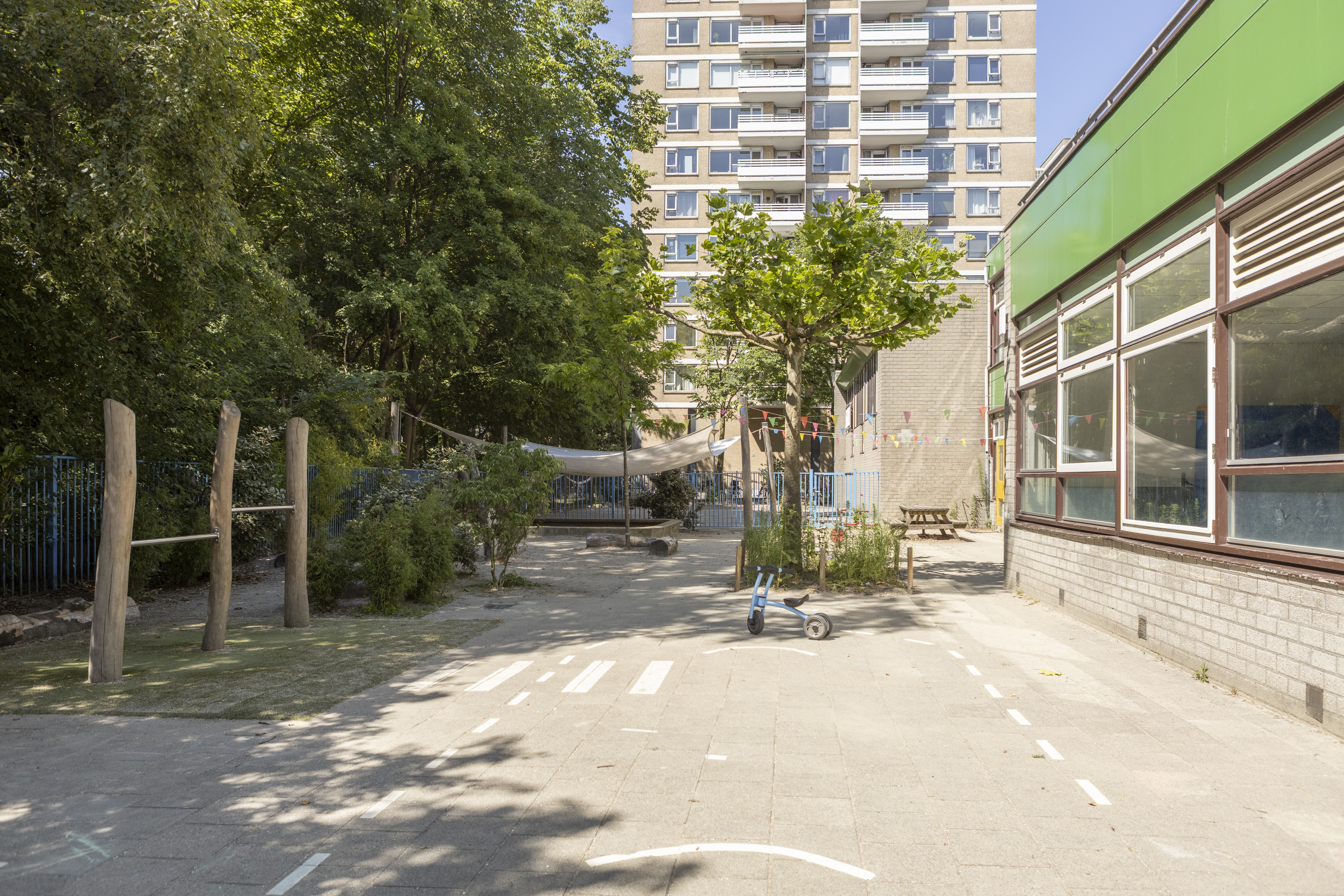 Compananny Kinderopvang Amsterdam 7Emontessori Psz Bso Buiten Fietspad