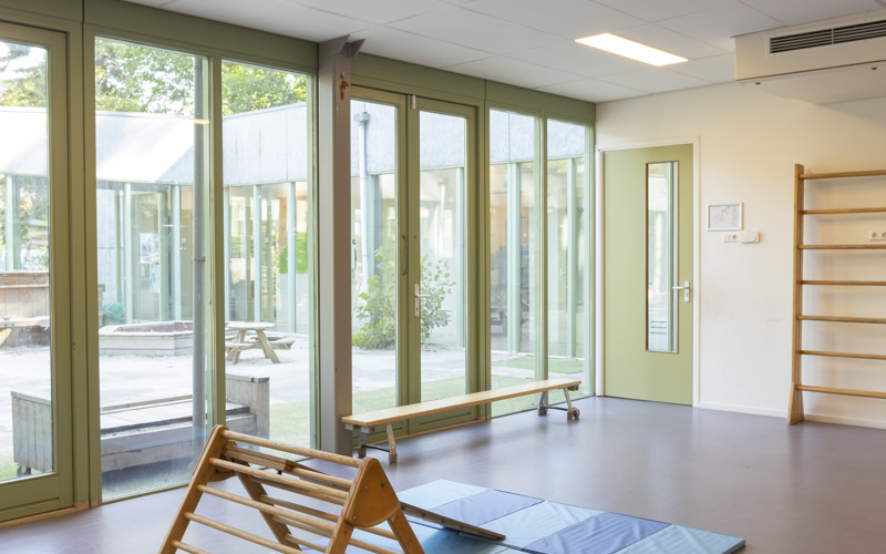 CompaNanny Kinderopvang Amsterdam 2Openlucht Kinderopvang Speelzaal Klimrek