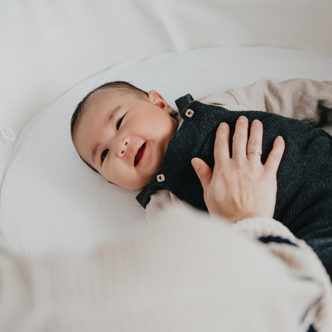 Baby op kinderopvang CompaNanny slaapt in cradle