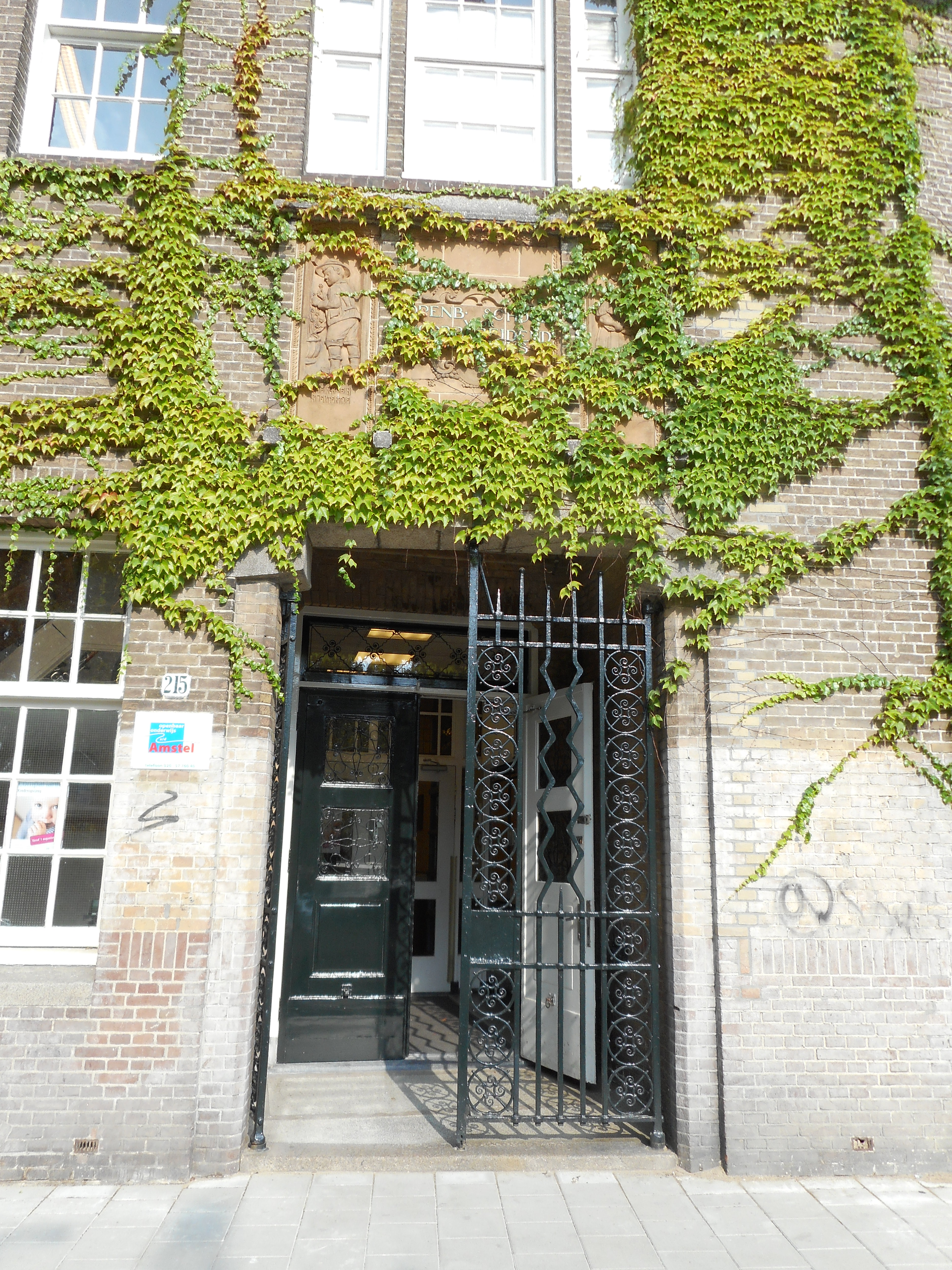 Voorkant entree van kinderopvang compananny ruysdaelkade