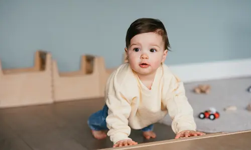 Kind speelt op kinderopvang CompaNanny