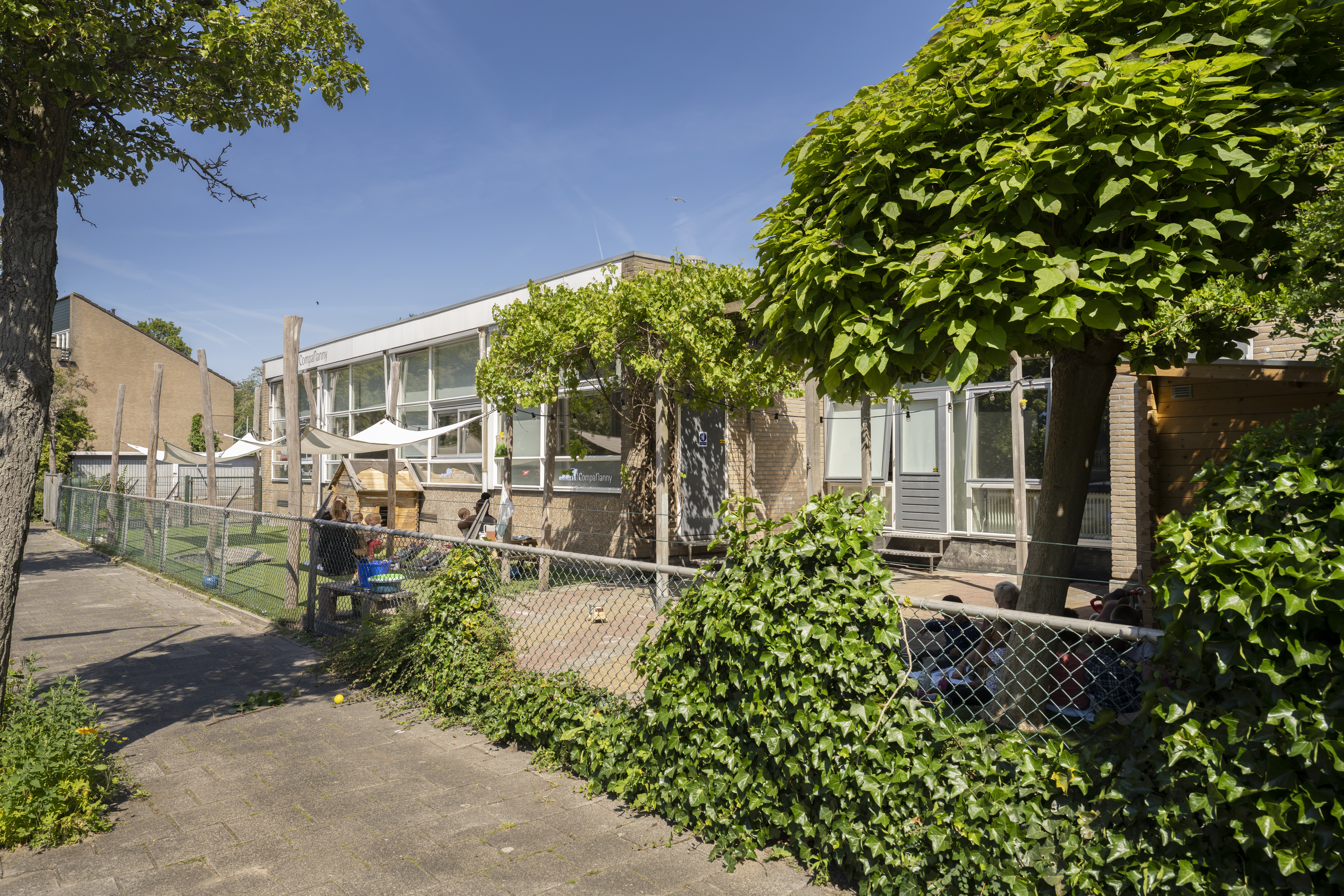 Tuin kinderopvang CompaNanny Schalkwijk Haarlem